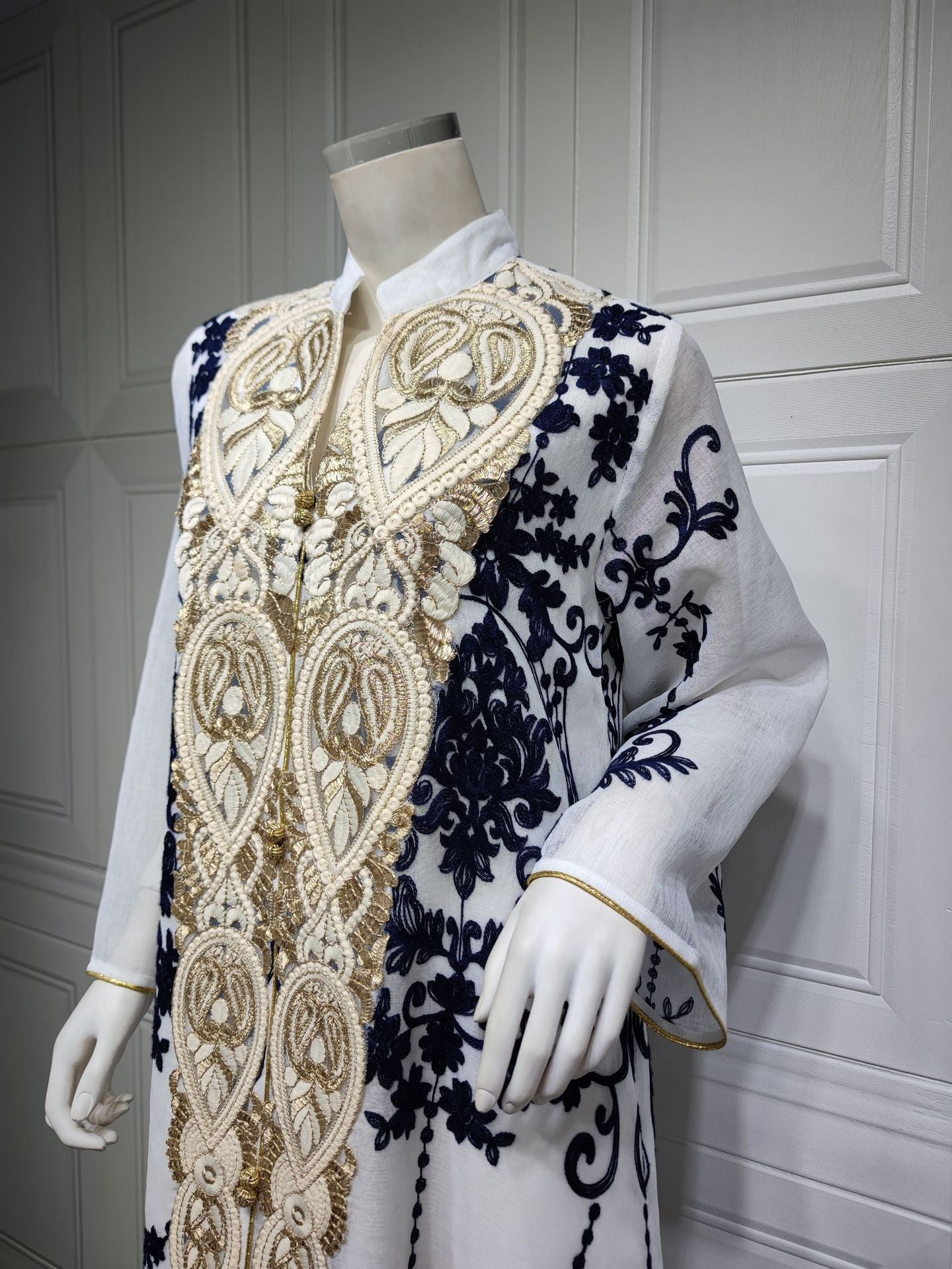 ABAYA A BRODERIE DE LUXE
