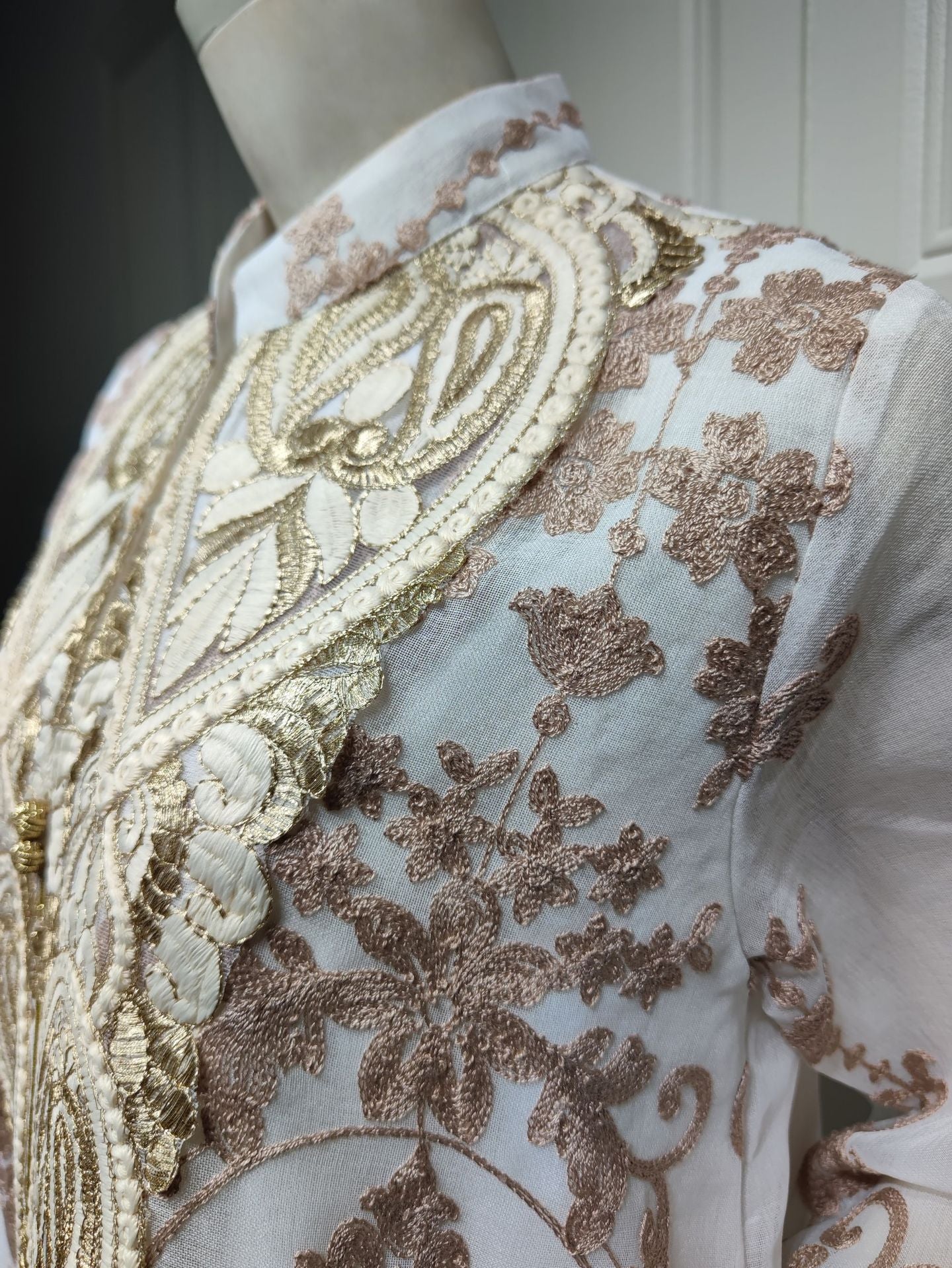 ABAYA A BRODERIE DE LUXE